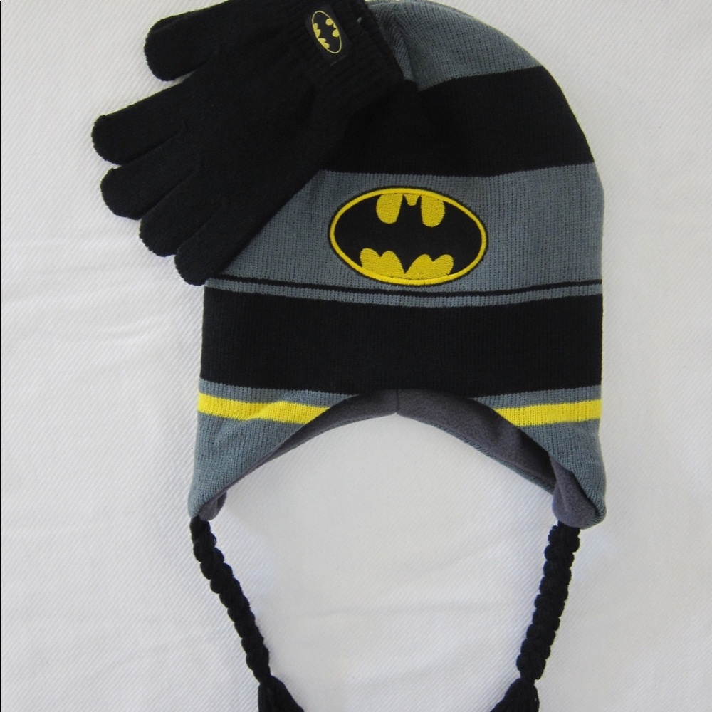 DC Comics- Batman Hat and Glove Set - Picture 2 of 2